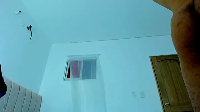 Snapshot of magic_mike_26 chatting on 30, 10, 2025 magic mike 26 online show from 30, 10, 2025