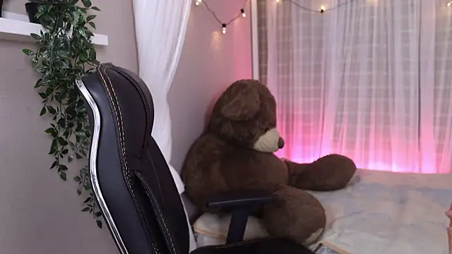 Mystic blue online show from 12, 11, 2025