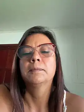 YadiraOrozco online show from 24, 11, 2025