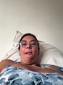 YadiraOrozco online show from 3, 2, 2026