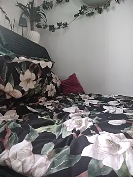 Snapshot of BabyFaceMia chatting on 5, 11, 2025 BabyFaceMia online show from 5, 11, 2025