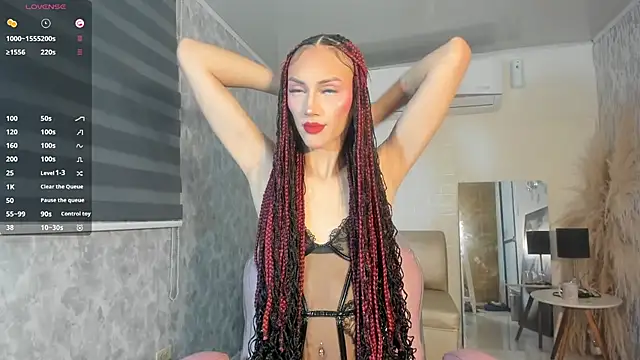 Snapshot of V_suckscock chatting on 25, 10, 2025 V suckscock online show from 25, 10, 2025