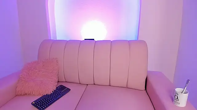 milaowens online show from 19, 3, 2026