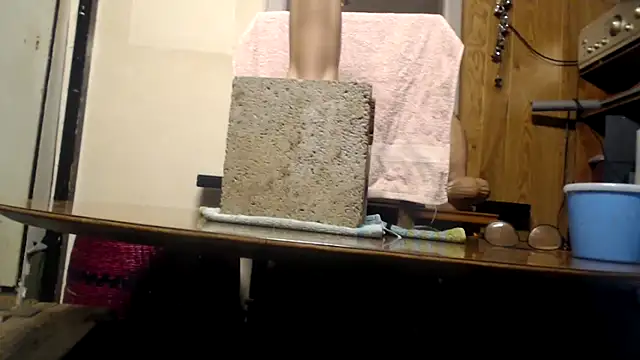 Snapshot of BiglovelyXXL chatting on 4, 3, 2026 BiglovelyXXL online show from 4, 3, 2026