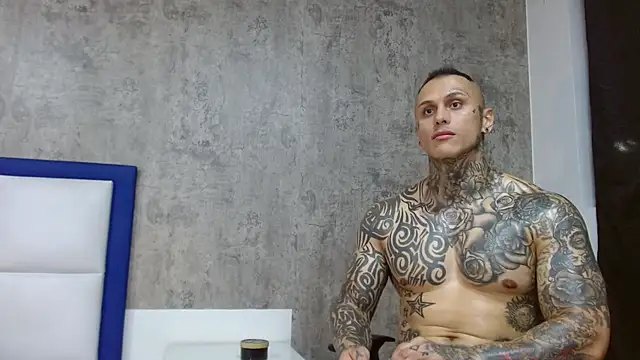 aaron flex online show from 8, 9, 2025