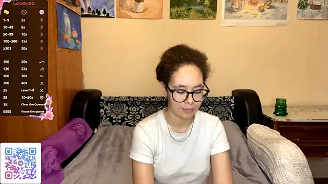 CarollNino online show from 3, 10, 2025