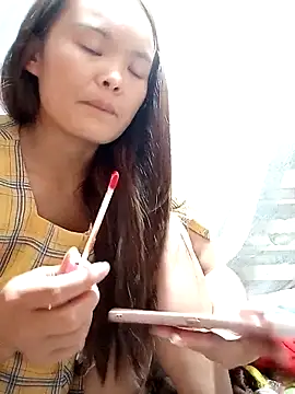 Snapshot of xinhxinhcute chatting on 7, 11, 2025 xinhxinhcute online show from 7, 11, 2025