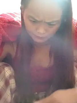 Snapshot of xinhxinhcute chatting on 8, 11, 2025 xinhxinhcute online show from 8, 11, 2025