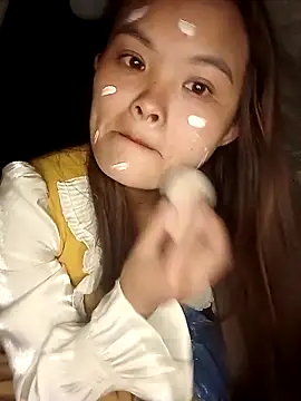 xinhxinhcute online show from 17, 12, 2025