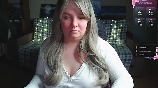 EmillyBones online show from 14, 12, 2025