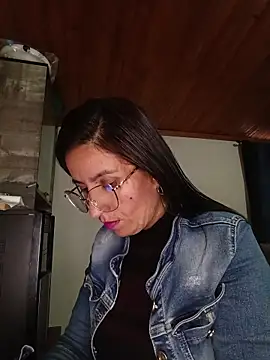 ERIKA  29 online show from 29, 9, 2025