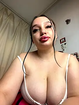 curvybombb online show from 26, 9, 2025