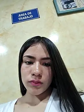 CHARLOTTE  05 online show from 16, 10, 2025