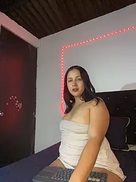 Mollykarterr online show from 7, 10, 2025