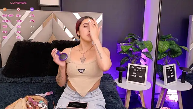 Miia bunny online show from 11, 10, 2025