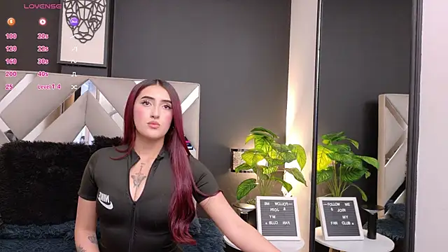 Miia bunny online show from 13, 10, 2025