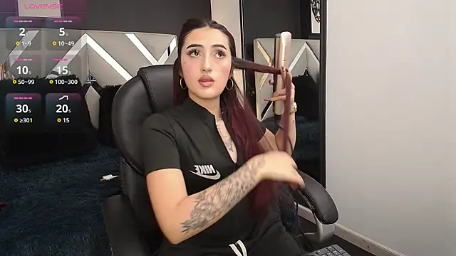 Miia bunny online show from 4, 11, 2025