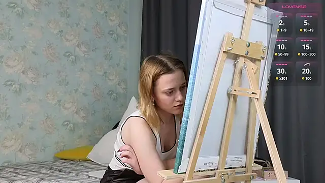 HollieCollelo online show from 7, 11, 2025