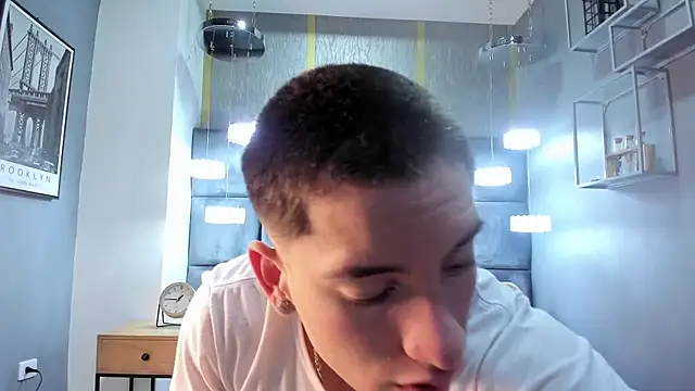 HunterHeat  online show from 6, 11, 2025