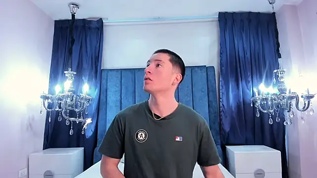 HunterHeat  online show from 8, 11, 2025