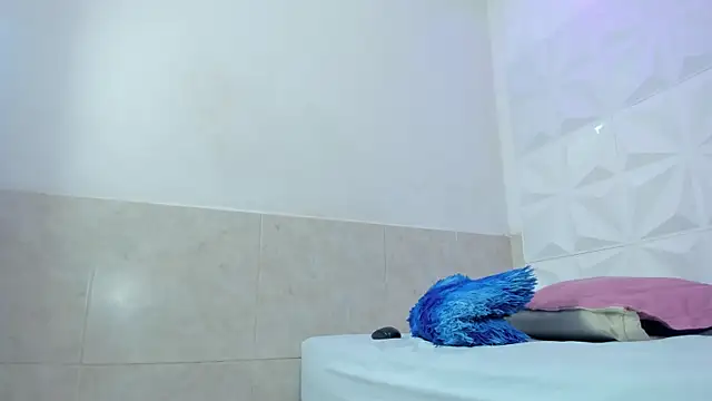 Aisha farah online show from 13, 9, 2025