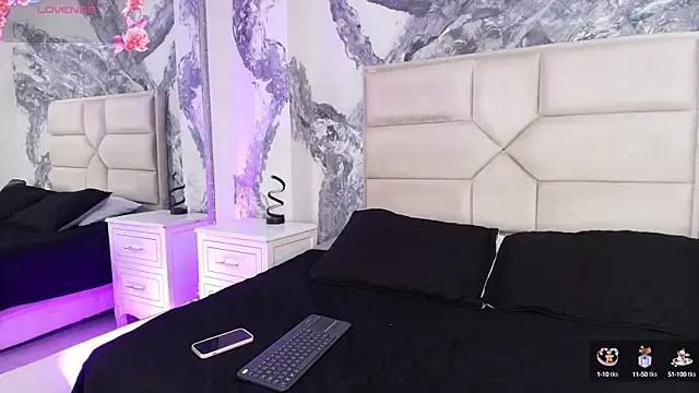 JadeGolden  online show from 23, 9, 2025