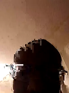 Snapshot of moneybaggtj chatting on 1, 12, 2025 moneybaggtj online show from 1, 12, 2025