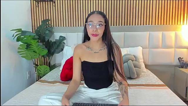 Snapshot of Roseaurora chatting on 23, 2, 2026 Roseaurora online show from 23, 2, 2026