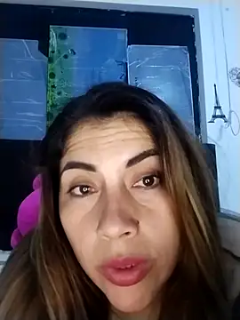 Camila latina 0 online show from 16, 9, 2025