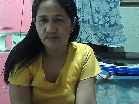 hotmama 063 online show from 3, 10, 2025