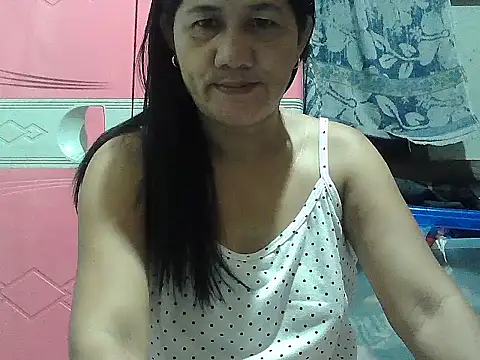 hotmama 063 online show from 4, 10, 2025