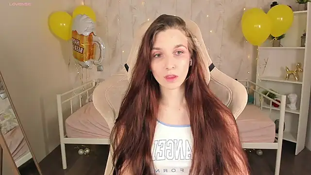 Miss   Eva online show from 25, 9, 2025