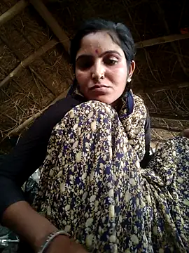 Snapshot of LUCKY_cut chatting on 16, 10, 2025 LUCKY cut online show from 16, 10, 2025