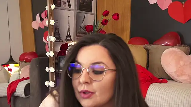 Mia Swano online show from 15, 2, 2026