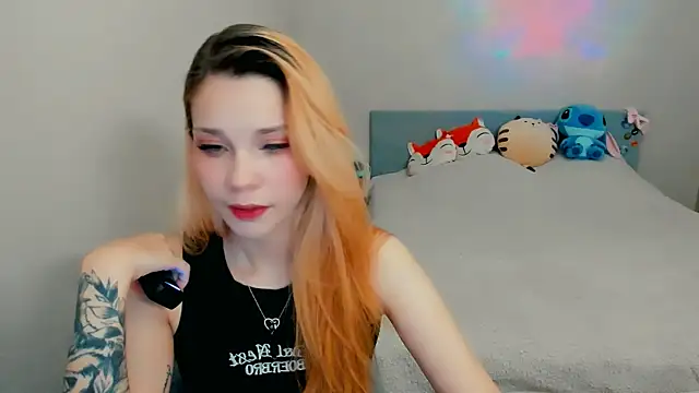 Snapshot of Kitten_Alissa chatting on 11, 10, 2025 Kitten Alissa online show from 11, 10, 2025