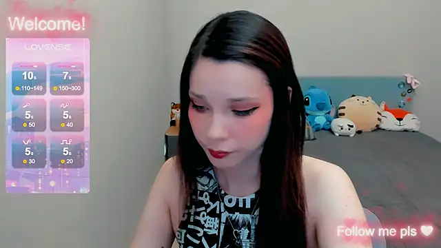 Snapshot of Kitten_Alissa chatting on 10, 11, 2025 Kitten Alissa online show from 10, 11, 2025