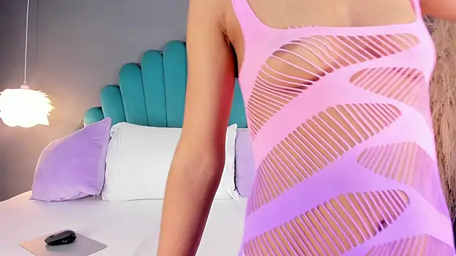 VanessaLogan online show from 18, 10, 2025