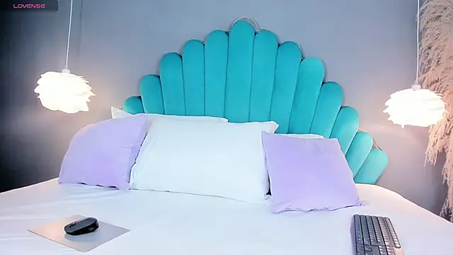 VanessaLogan online show from 21, 10, 2025