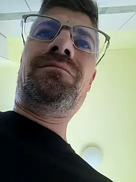 Horny Man0911 online show from 29, 9, 2025