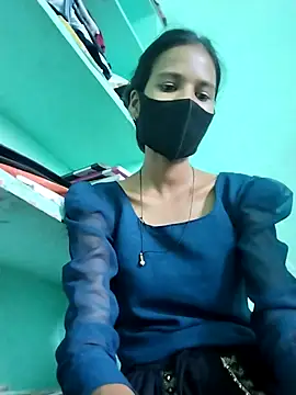 Pooja cute online show from 22, 9, 2025