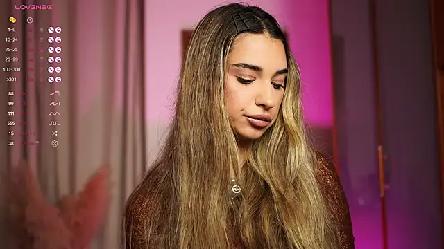 ItalianGirl online show from 12, 10, 2025