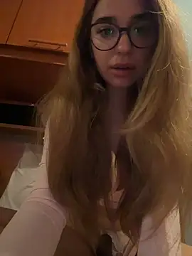 Snapshot of ItalianGirl chatting on 22, 3, 2026 ItalianGirl online show from 22, 3, 2026