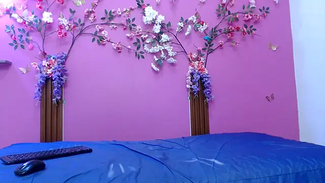 skinnysofia18 online show from 27, 2, 2026