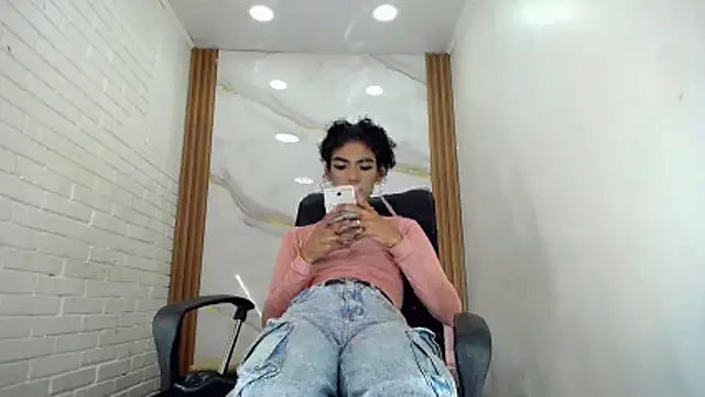 Penelopee Rouse online show from 8, 10, 2025