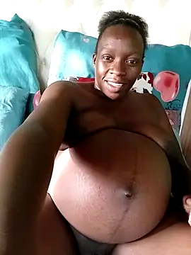 BeautyQueenX22 online show from 5, 2, 2026