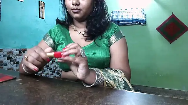 Snapshot of DearKimmi chatting on 28, 9, 2025 DearKimmi online show from 28, 9, 2025