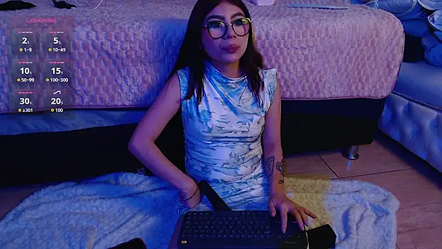 Hanami cute online show from 20, 9, 2025
