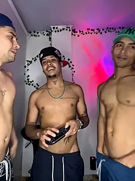 Snapshot of Owen_Benkosky chatting on 27, 10, 2025 Owen Benkosky online show from 27, 10, 2025