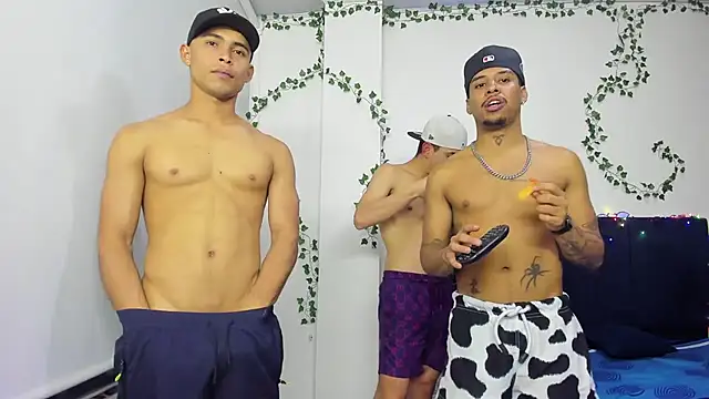 Snapshot of Owen_Benkosky chatting on 8, 11, 2025 Owen Benkosky online show from 8, 11, 2025