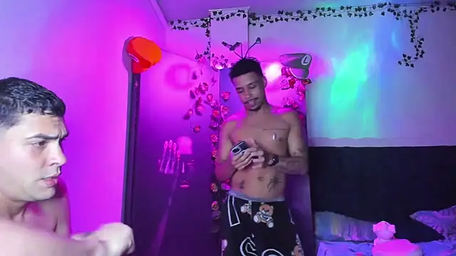 Snapshot of Owen_Benkosky chatting on 22, 11, 2025 Owen Benkosky online show from 22, 11, 2025